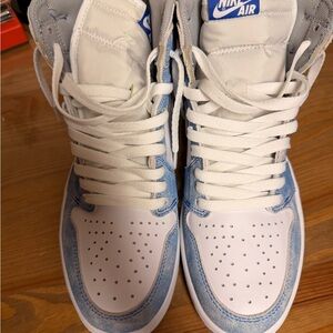 Jordan 1 retro hyper royal smoke grey